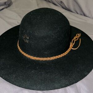 Charlie Horse Wanderlust Fashion Hat